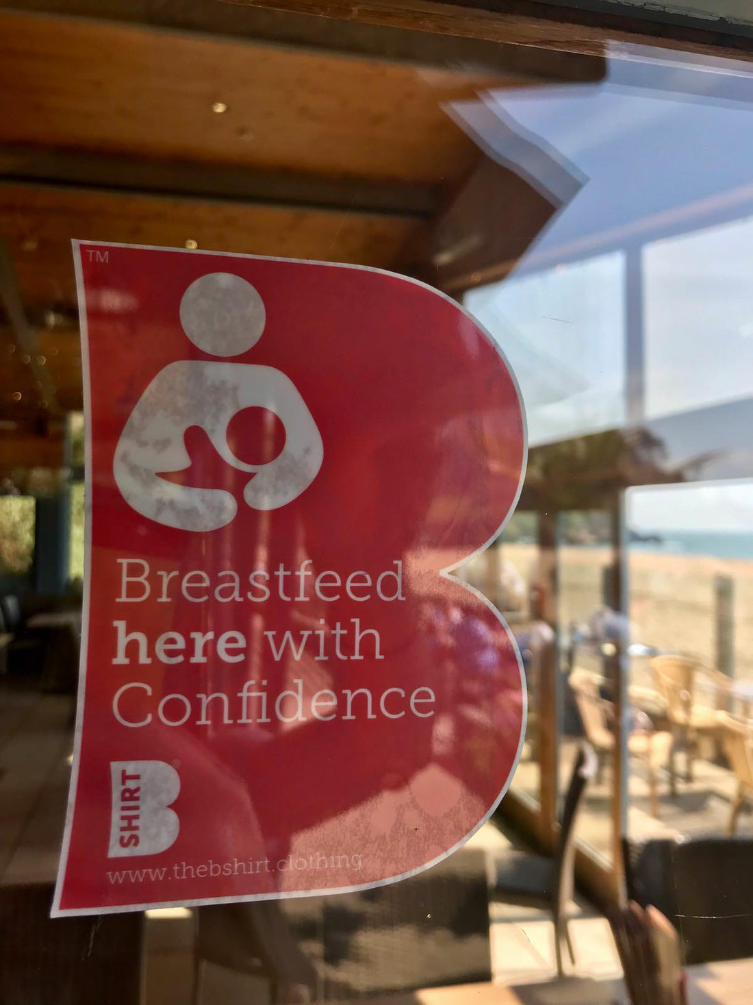 The Venus Company becomes first in local Dartmouth area to support and display ‘Breastfeed Here with Confidence’ Scheme